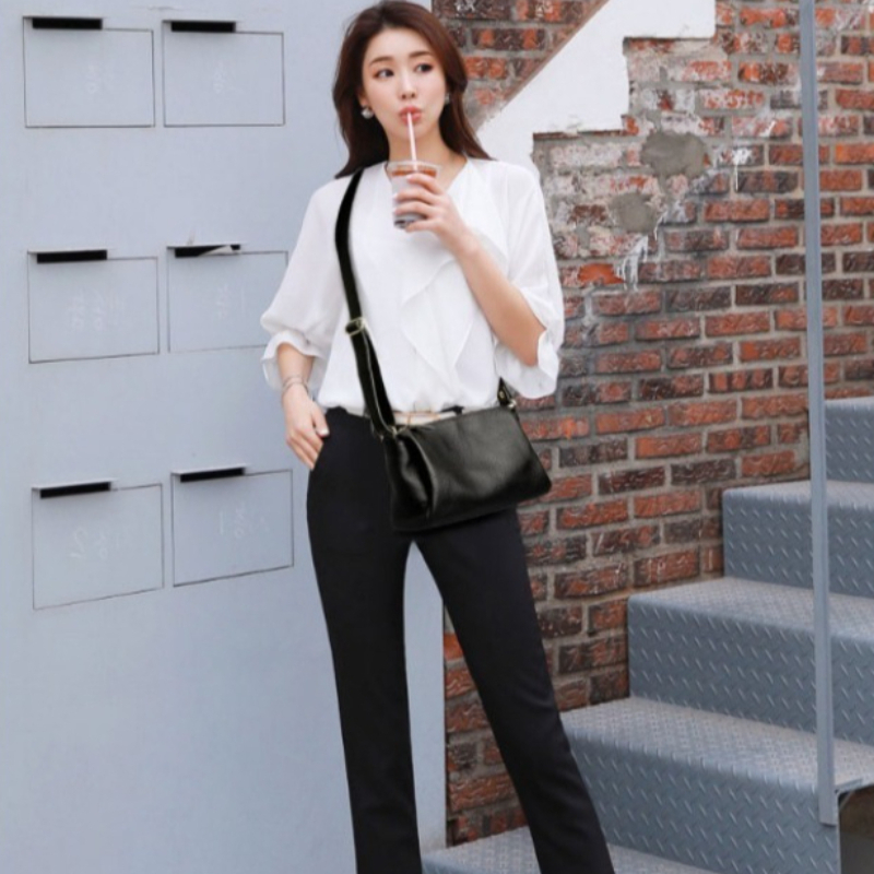 Tijdloze minimalistische compa - Luxury Bags Everyday recensie en prijs