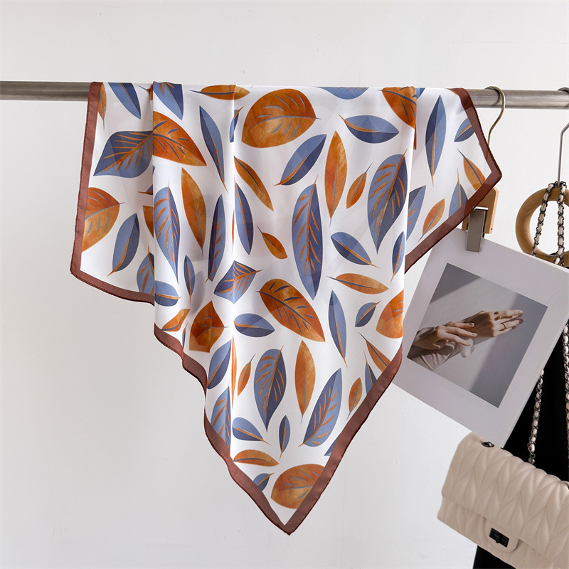 Luxe Merk Print 70 Cm Vierkant - Luxury Bags Sales recensie en prijs