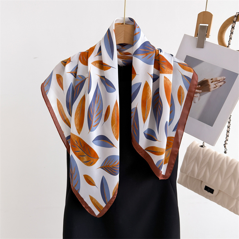 Luxe Merk Print 70 Cm Vierkant - Luxury Bags Sales recensie en prijs